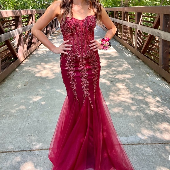 Jovani dress, altered slightly. Hemmed. Fit 5’2” with 3 inch heels. - Picture 5 of 6